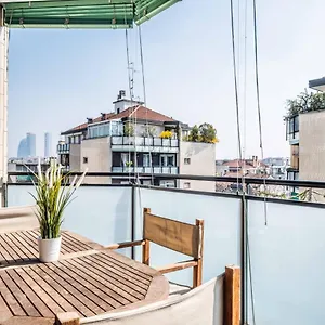 https://apartament-san-siro.it-lombardy.com